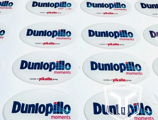 Decal Sữa Phủ Keo Epoxy 3